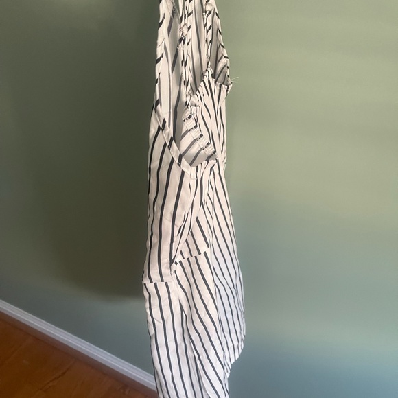 Striped Button-Down Romper - Picture 3 of 4